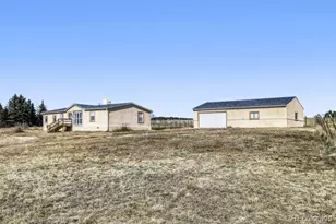 19250 Ramrod Dr, Peyton, CO 80831 - Photo 1