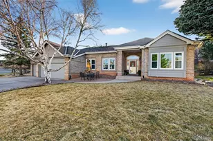 27 Desert Willow Ln, Littleton, CO 80127 - Photo 1