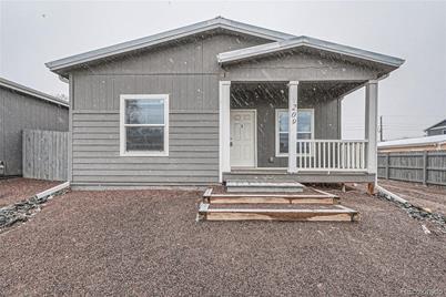 209 Poplar Street, Lochbuie, CO 80603 - Photo 1