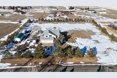 56805 E 33rd Place, Strasburg, CO 80136 - Photo 1