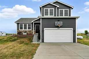 1519 4th Ave, Deer Trail, CO 80105 - Photo 1