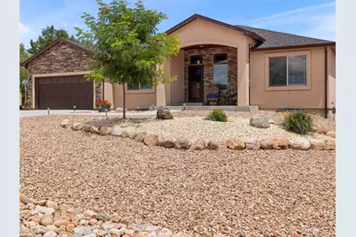 562 S Ferncliff Drive, Pueblo, CO 81007 - Photo 1