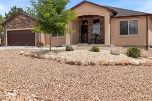 562 S Ferncliff Dr, Pueblo, CO 81007 - Photo 1