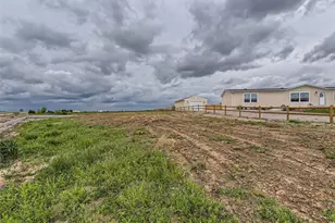 311 N Cedar St, Keenesburg, CO 80643 - Photo 1
