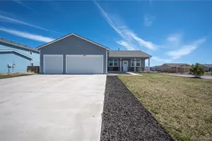 220 S 2nd Ave, Deer Trail, CO 80105 - Photo 1