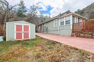 811 Shoshone Pl, Manitou Springs, CO 80829 - Photo 1