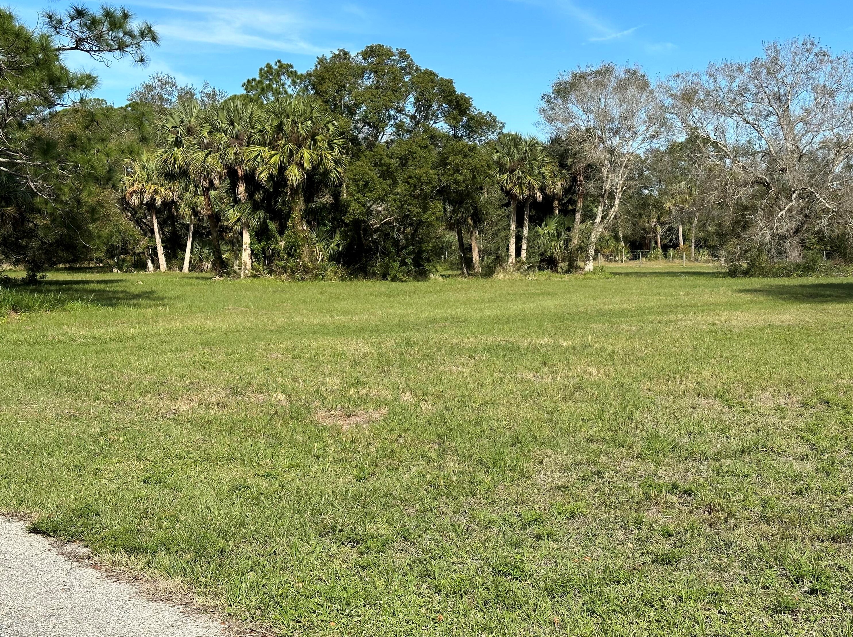 14155 103 St, Fellsmere FL  32948 exterior