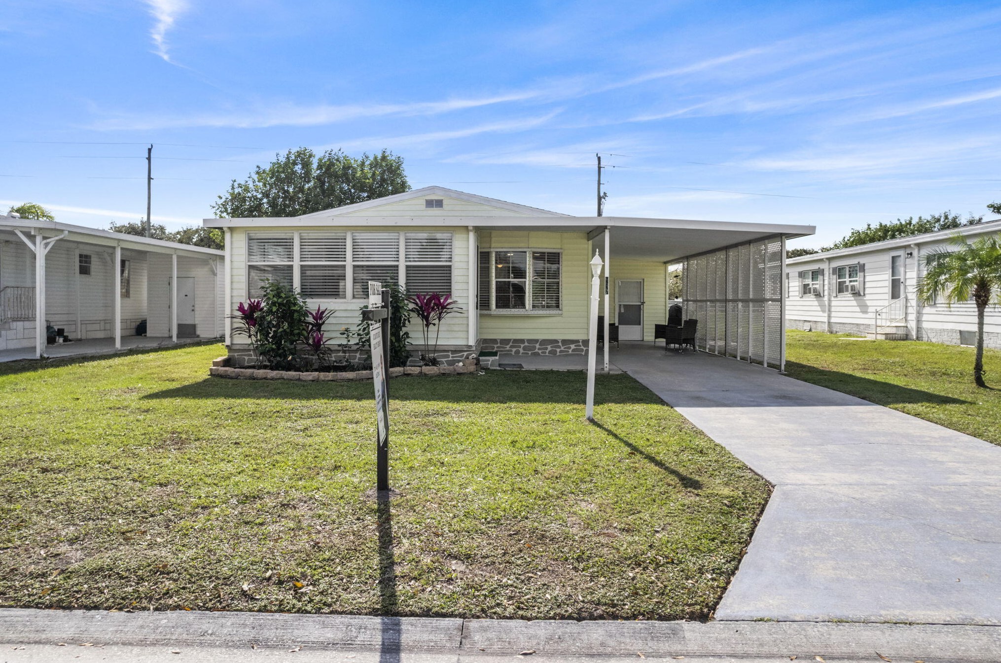 937 Vireo Dr, Sebastian FL  32976-7353 exterior