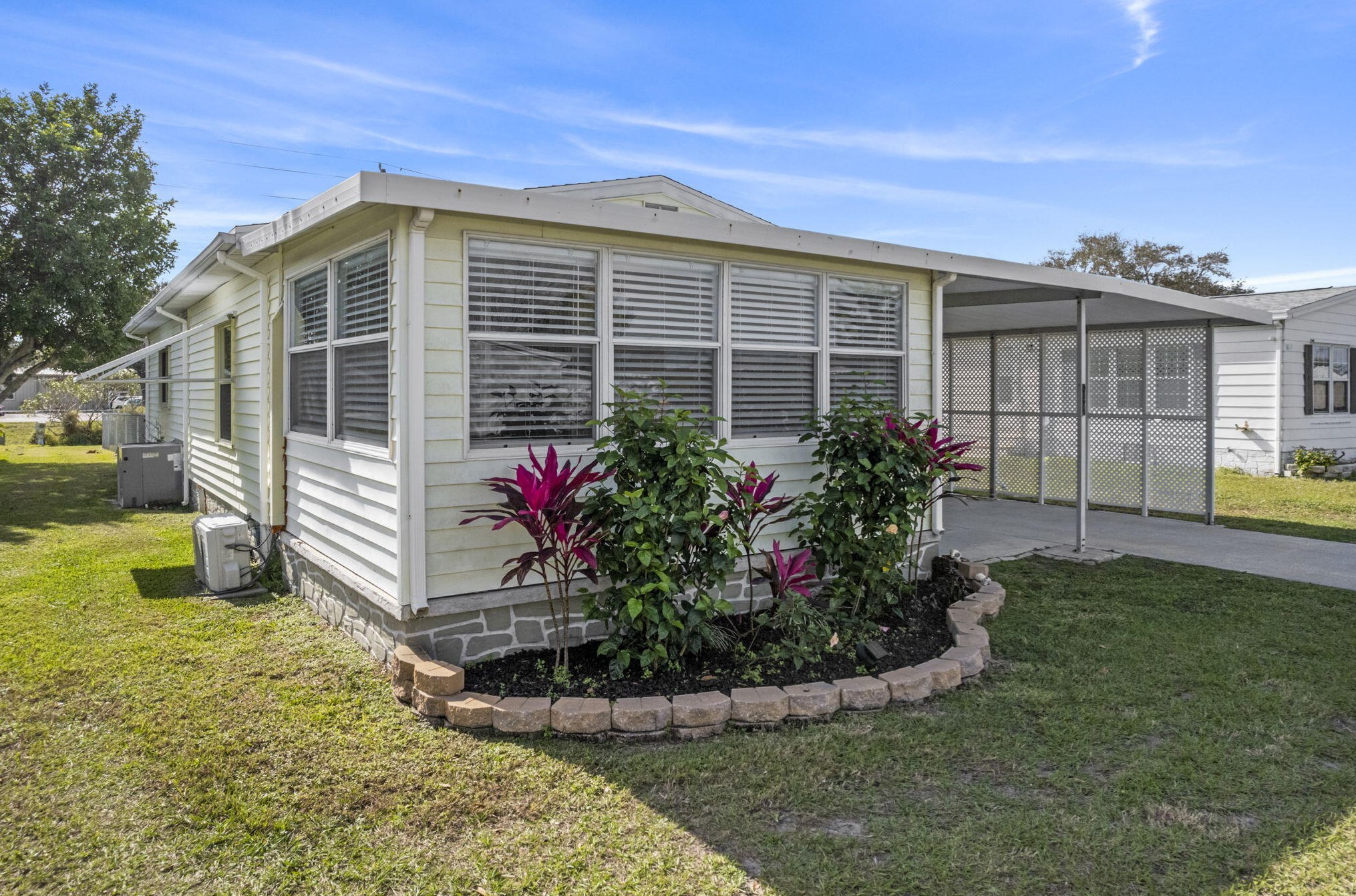 937 Vireo Dr, Sebastian FL  32976-7353 exterior