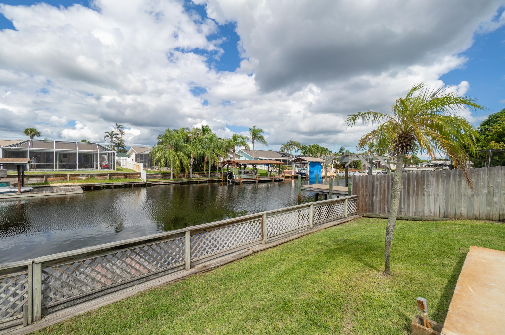 1500 Central Ave, Merritt Island FL 32952-5676 exterior