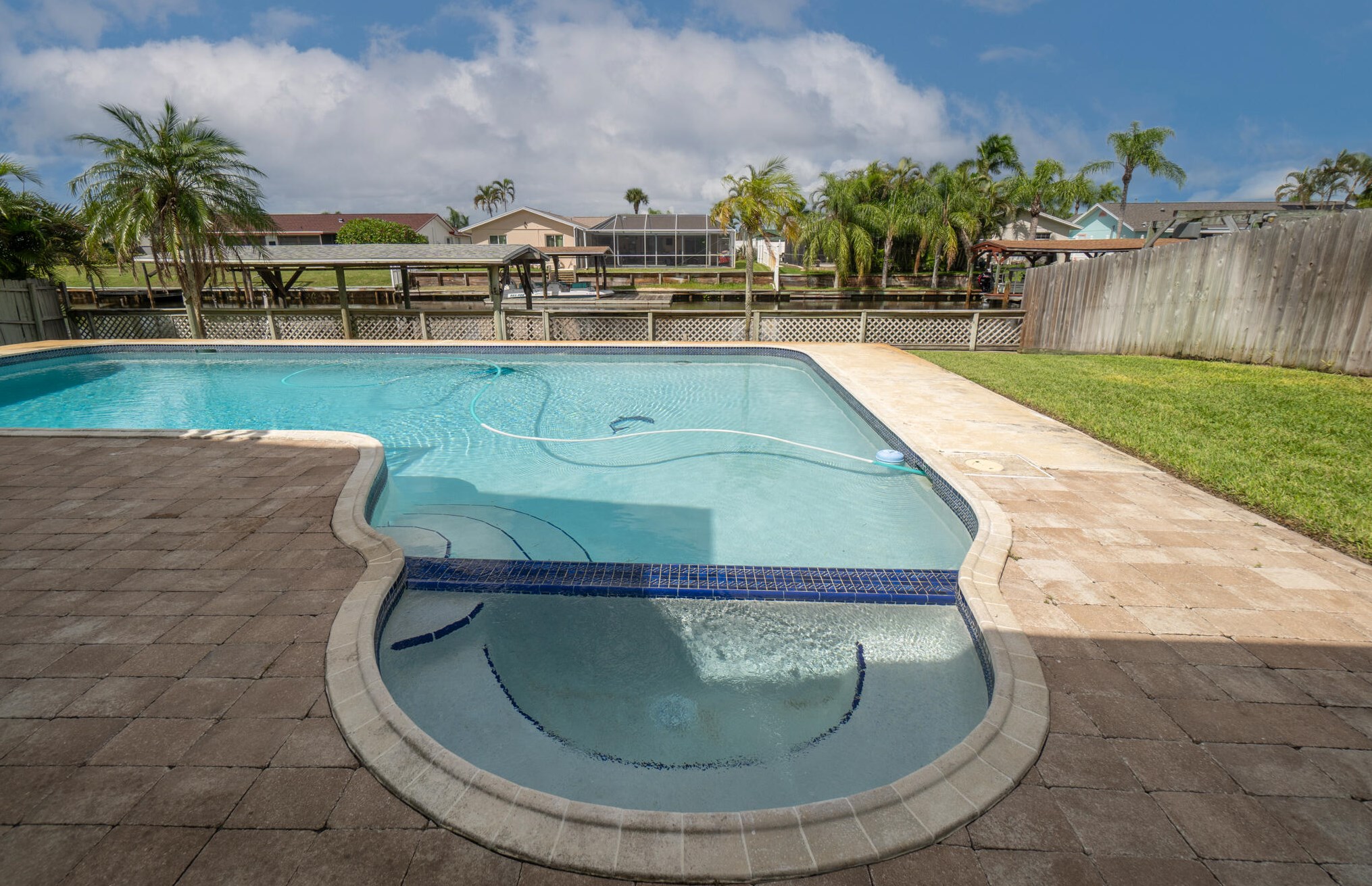 1500 Central Ave, Merritt Island FL 32952-5676 exterior