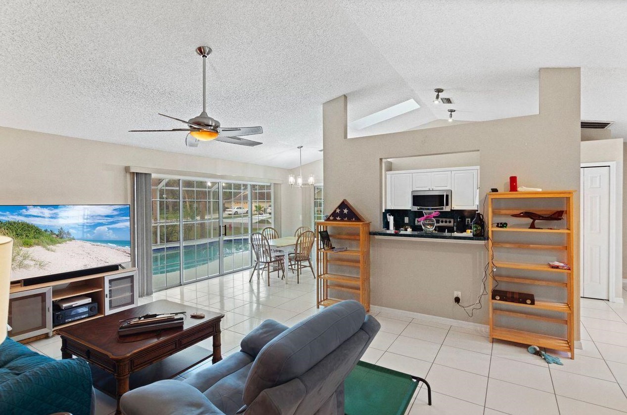 1501 Quatrain Ln, Sebastian FL  32958-6530 exterior