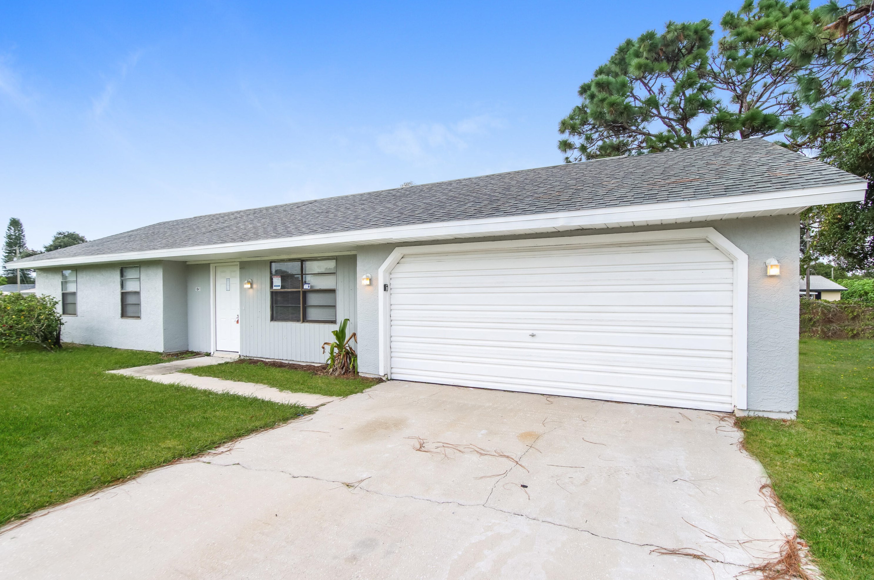 1941 Fallon Blvd, Melbourne FL  32907-2526 exterior