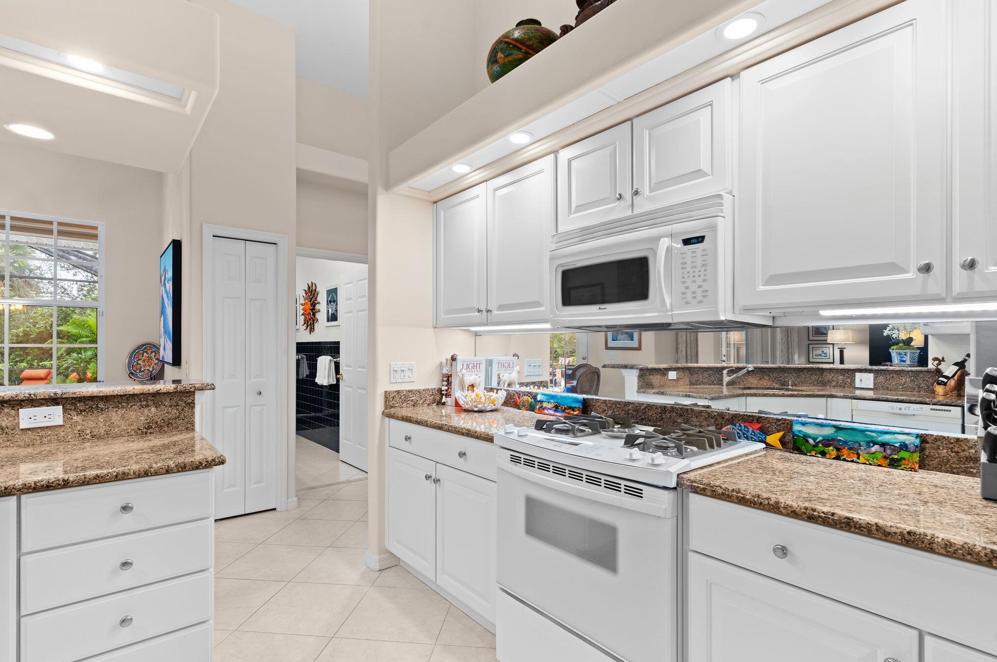 81 Cache Cay Dr, Vero Beach FL 32963-1211 exterior