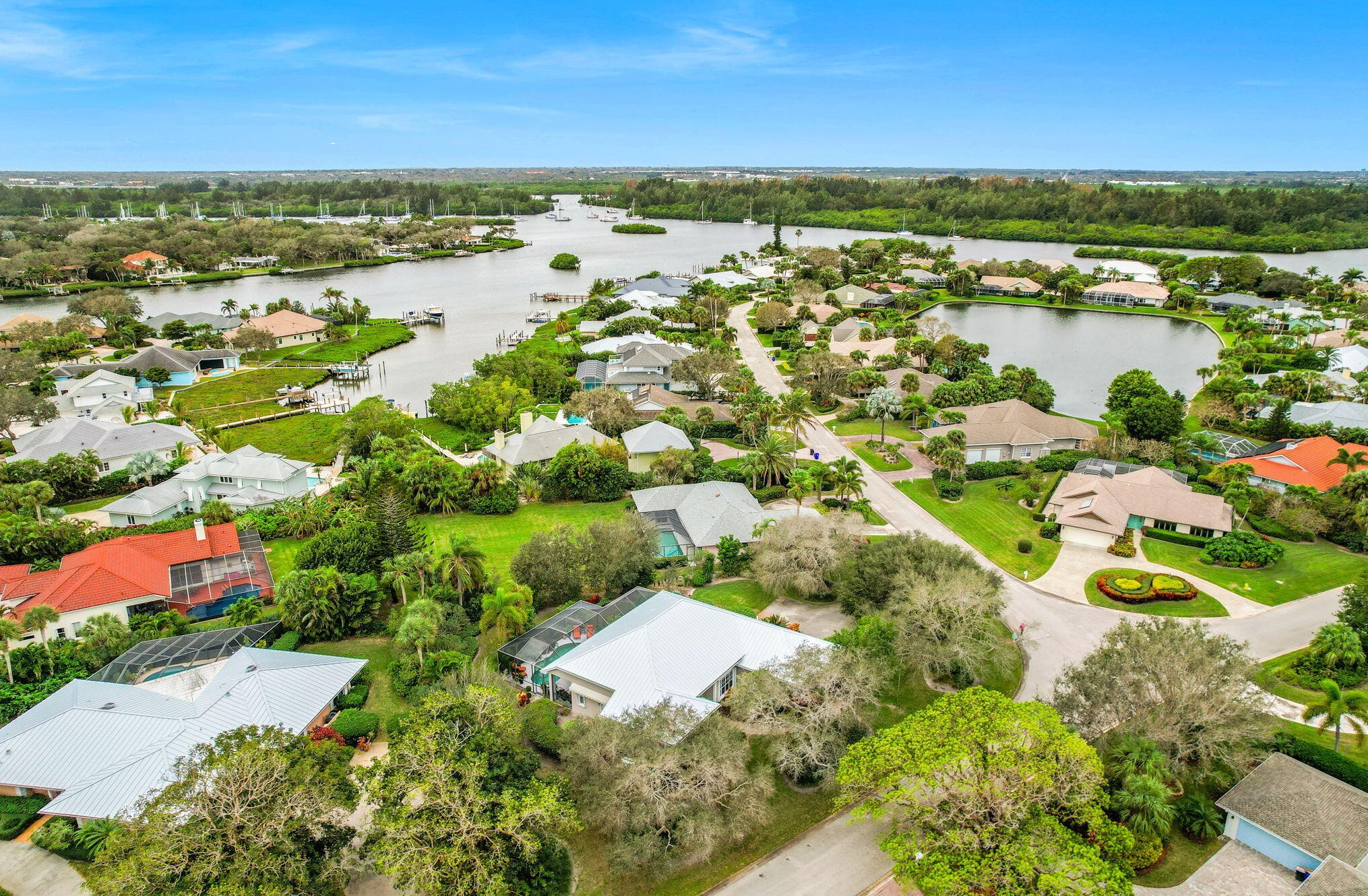 81 Cache Cay Dr, Vero Beach FL 32963-1211 exterior