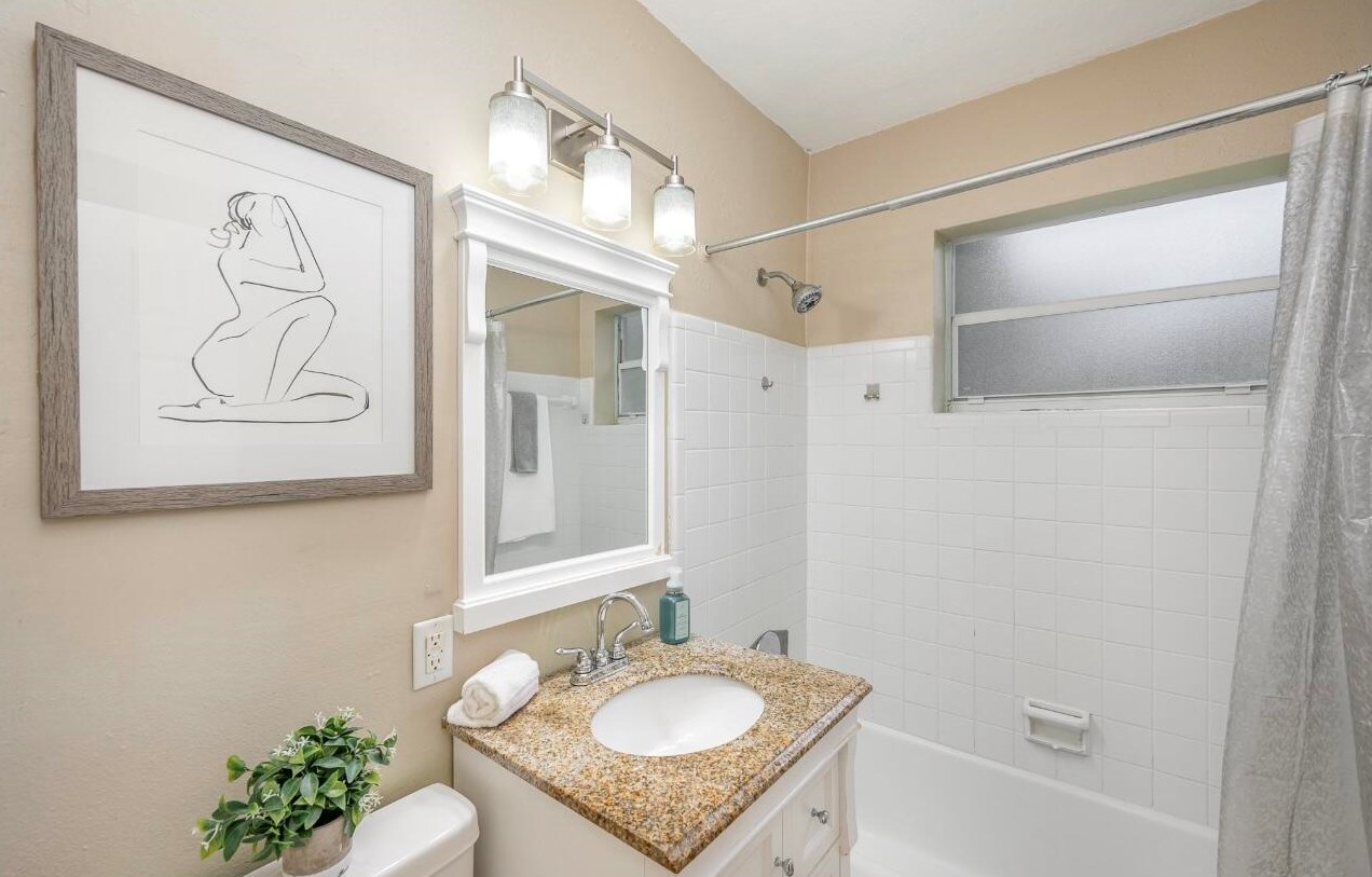 306 Cornell Ave, Melbourne FL  32901-7725 exterior