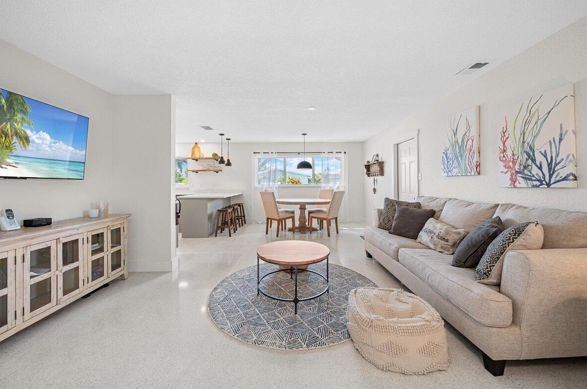 123 Marion St, Melbourne FL 32937-4147 exterior