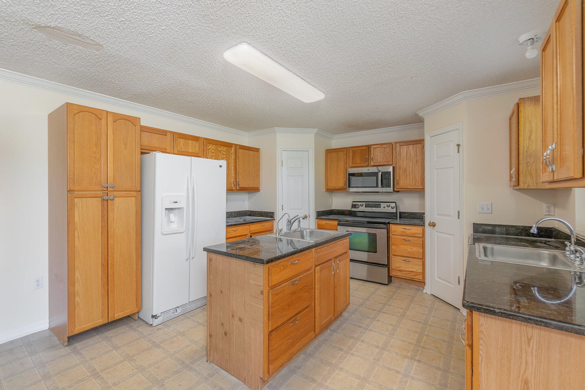 1749 Las Palmos Dr, Melbourne FL 32908-1122 exterior