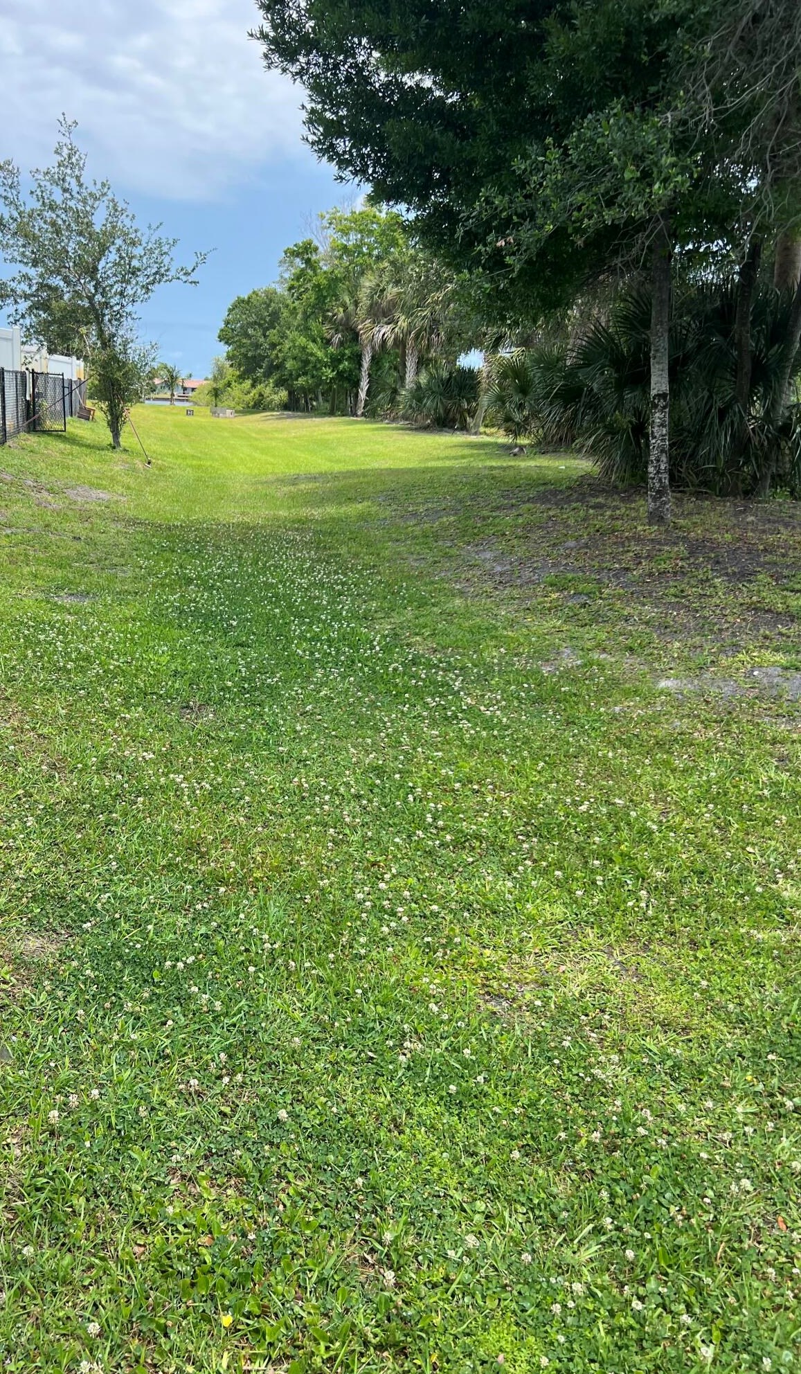 1 Artemis Blvd, Merritt Island FL  32953-3101 exterior