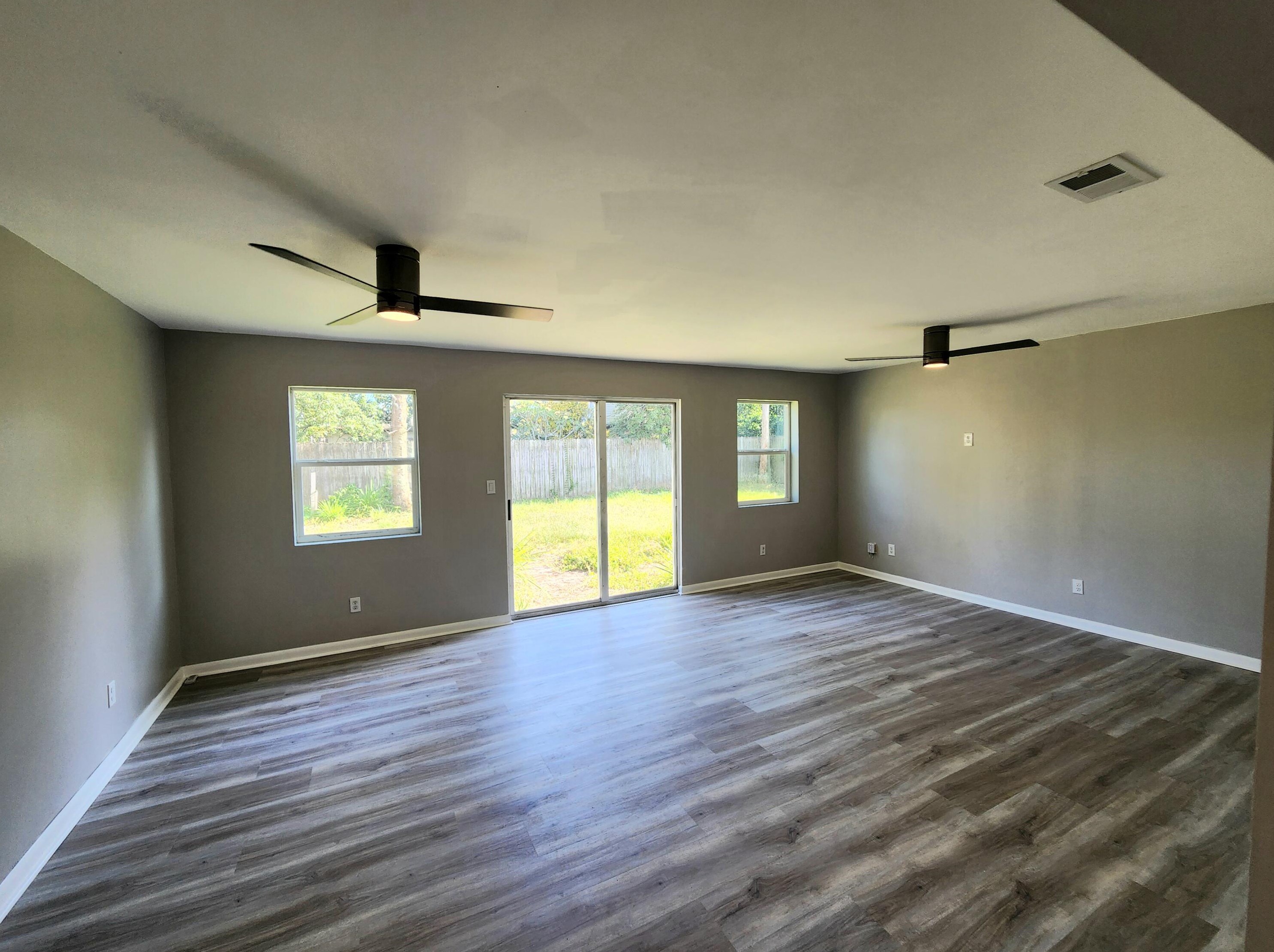 1001 Barclay Dr, Cocoa FL 32927-5002 exterior