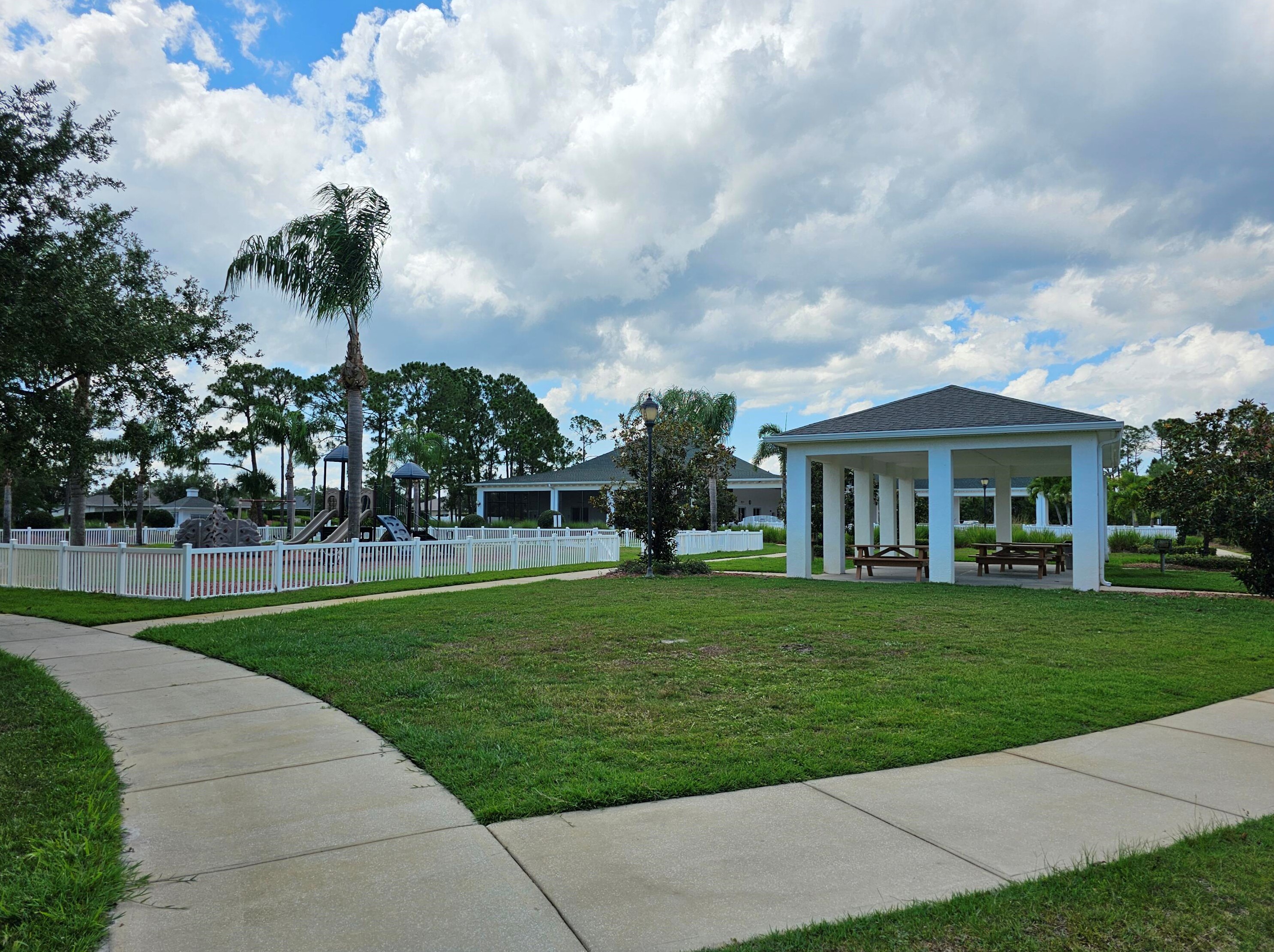 325 Abernathy Cir, Melbourne FL  32909-2347 exterior