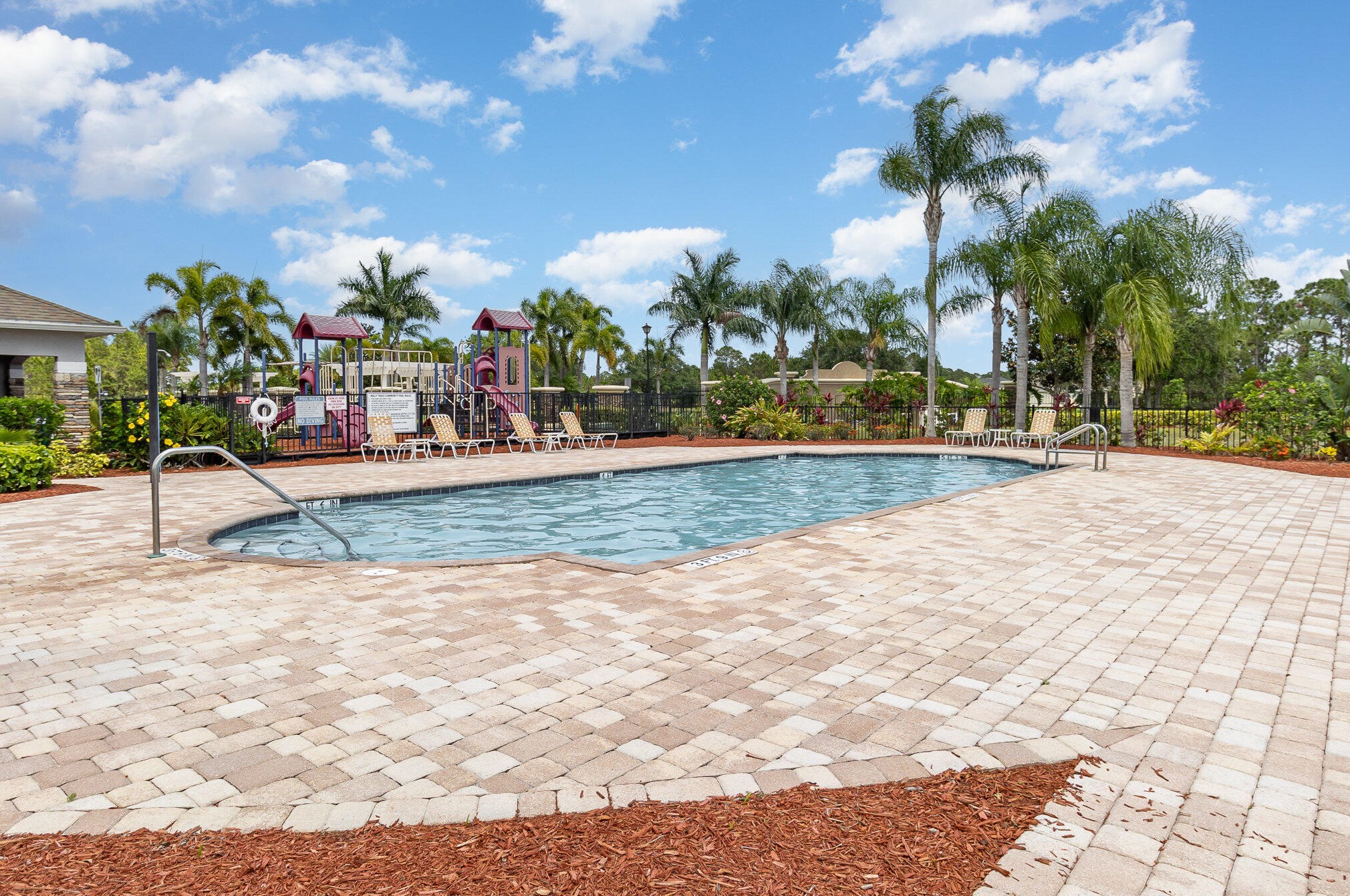 325 Abernathy Cir, Melbourne FL  32909-2347 exterior