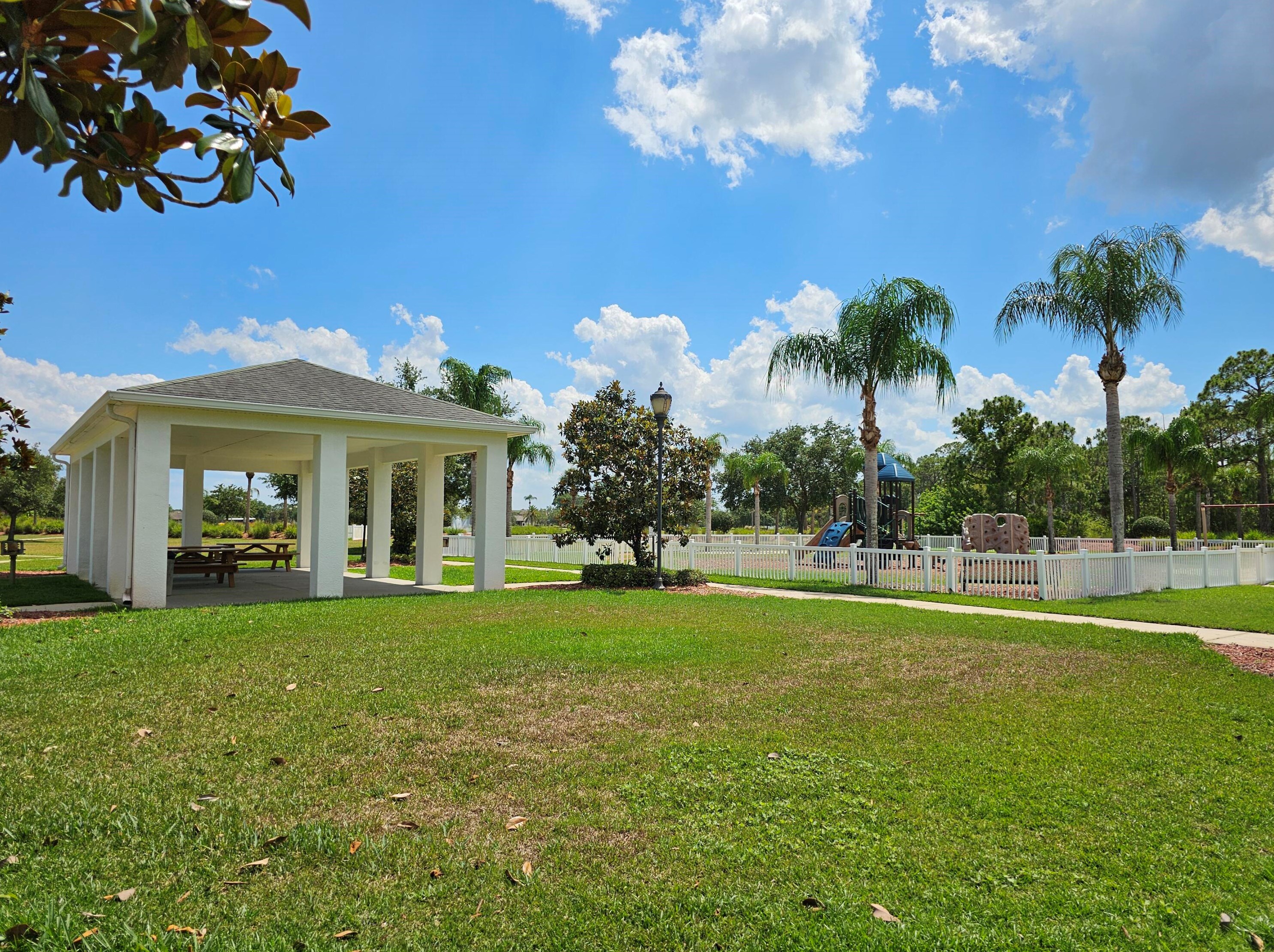 325 Abernathy Cir, Melbourne FL  32909-2347 exterior