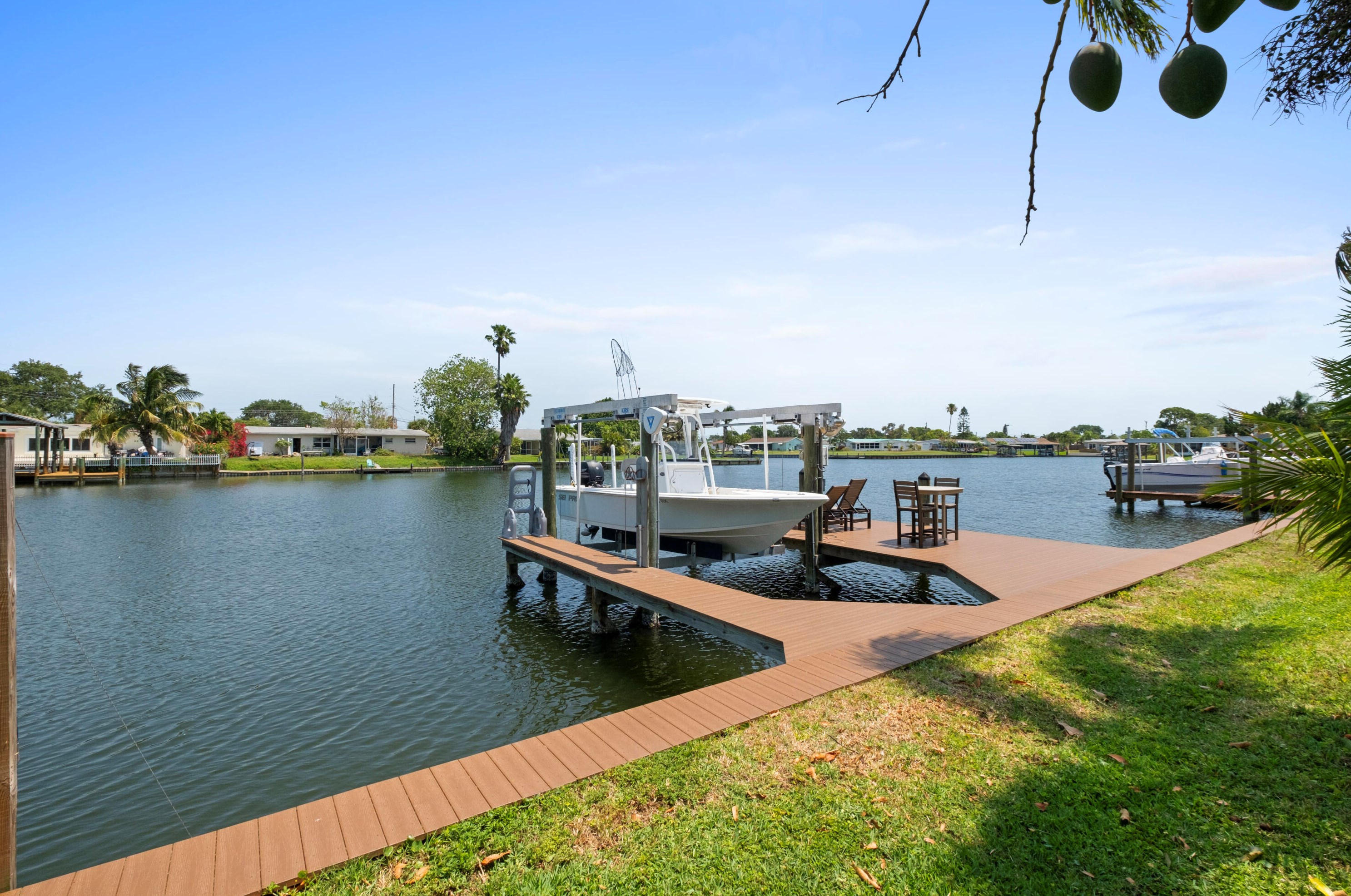 200 Tiki Dr, Merritt Island FL 32953-2405 exterior