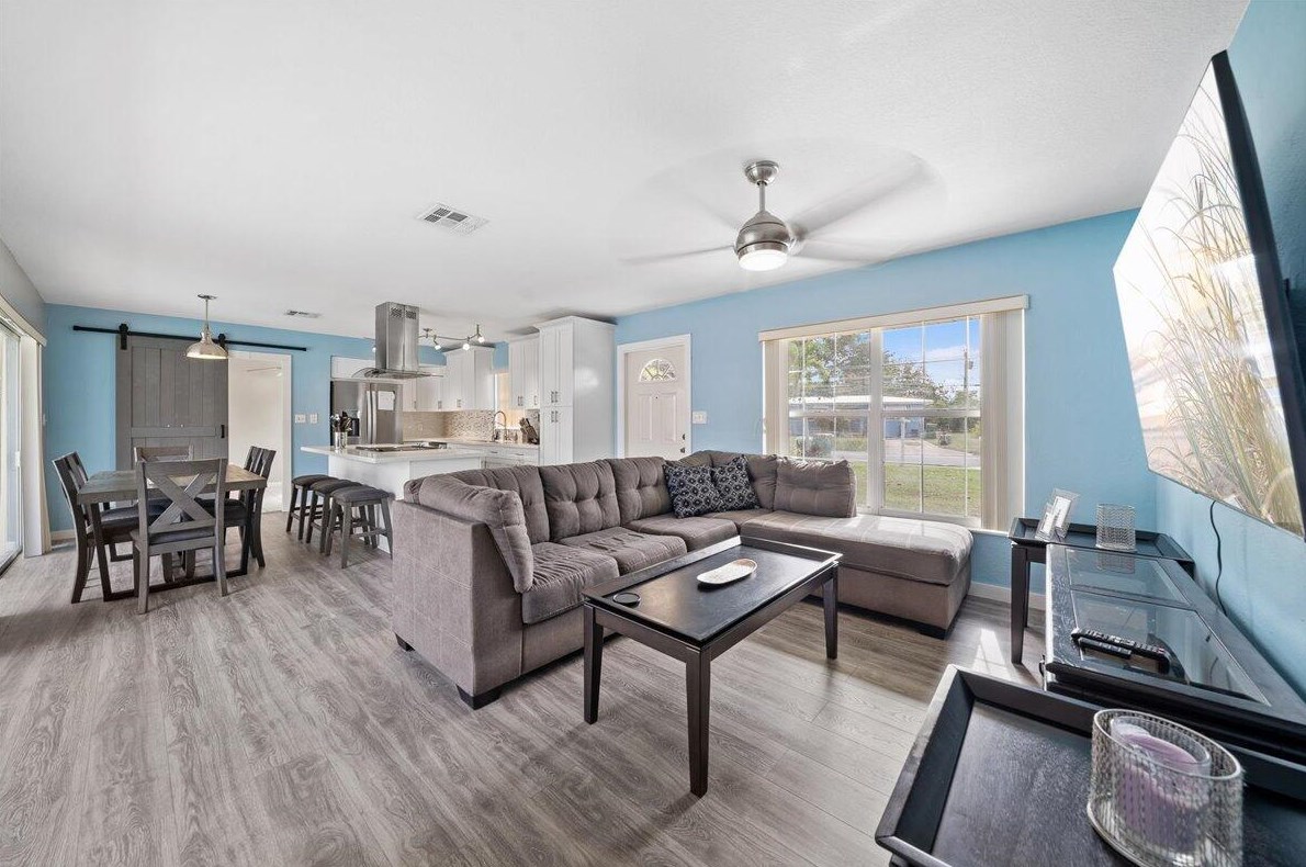 502 Kennwood Ave, Merritt Island FL 32952-3784 exterior