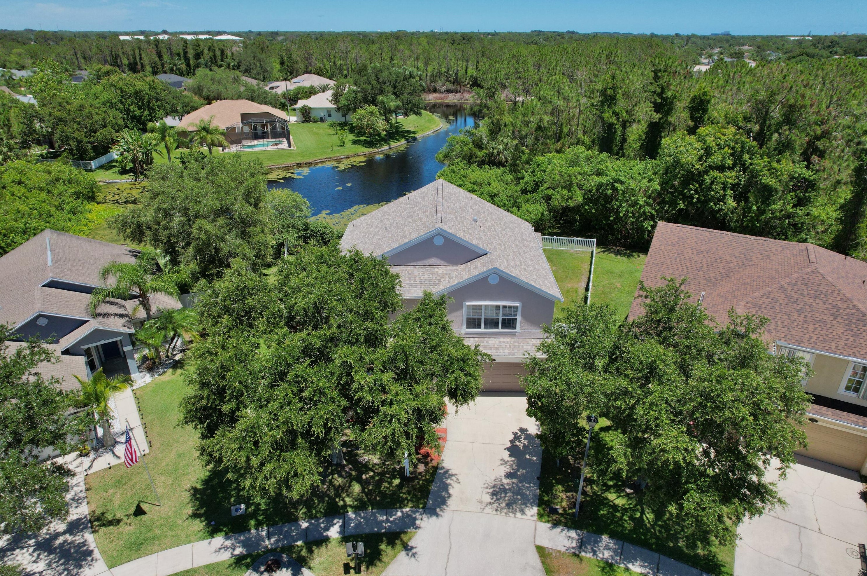 2592 Glasbern Cir, Melbourne FL  32904-8073 exterior