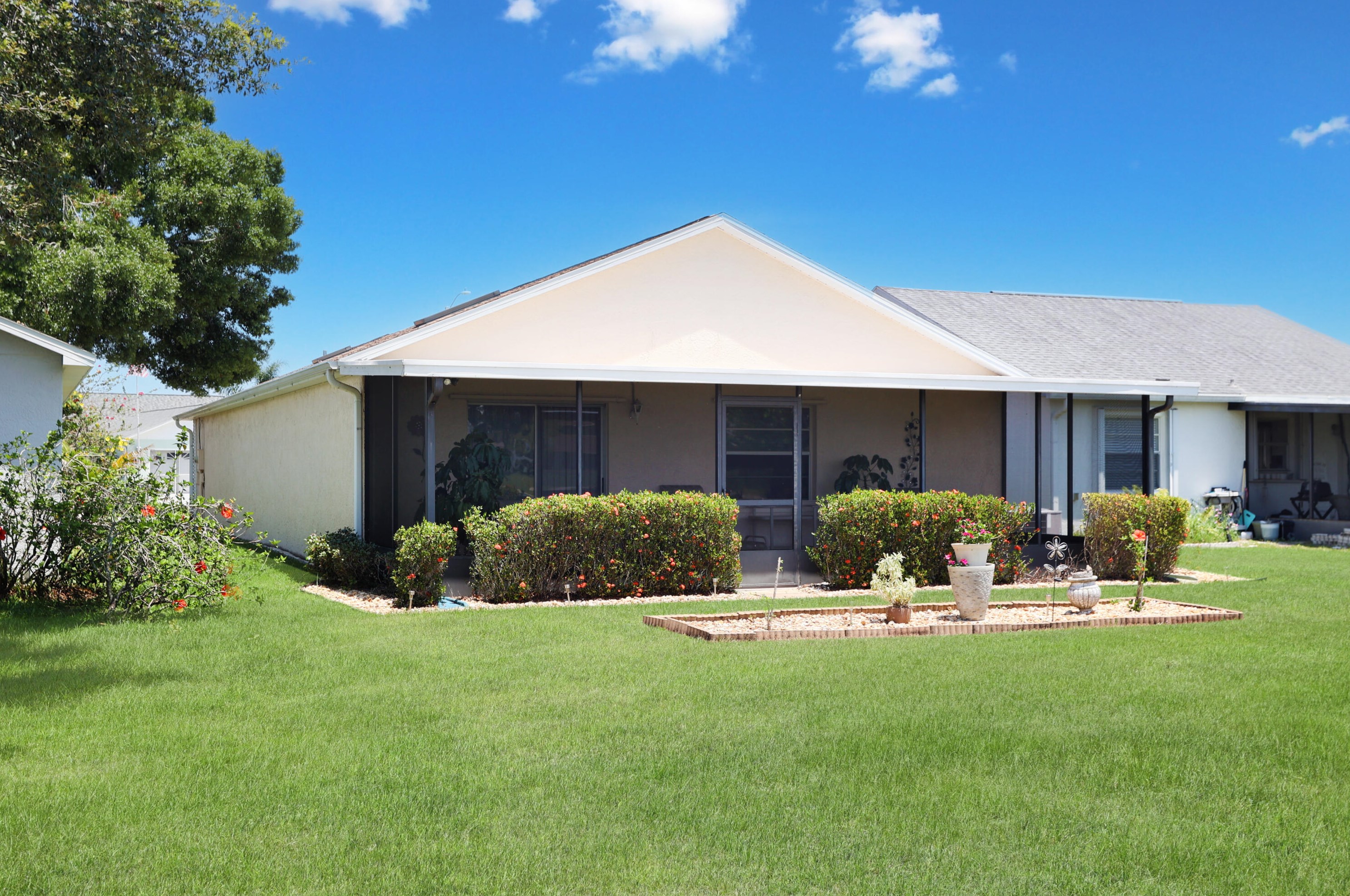 3952 Bayberry Dr, Melbourne FL 32901-8424 exterior