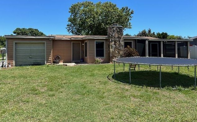 1695 Ixora Dr, Melbourne FL  32935-4964 exterior