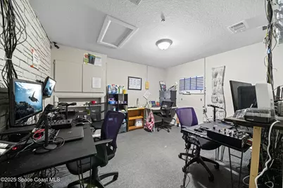 604 E New Haven Avenue, Melbourne, FL 32901 - Photo 17