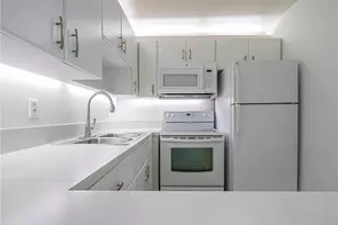 2800 Indian River Blvd, Vero Beach, FL 32960 - Photo 11