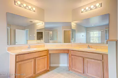 264 Wishing Well Circle SW, Palm Bay, FL 32908 - Photo 13