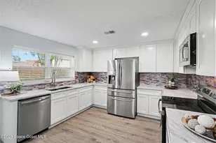 3259 Sea Oats Cir, Melbourne Beach, FL 32951 - Photo 7