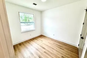 410 Flat River St SW, Palm Bay, FL 32908 - Photo 7