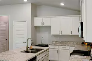 1211 Tupelo Cir, Cocoa, FL 32926 - Photo 3