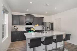 1085 Newton Cir, Rockledge, FL 32955 - Photo 5