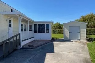 2343 Shuttle Cir, Titusville, FL 32796 - Photo 5