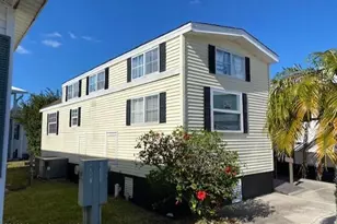 2343 Shuttle Cir, Titusville, FL 32796 - Photo 3