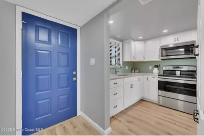 7101 Ridgewood Avenue #104, Cape Canaveral, FL 32920 - Photo 5