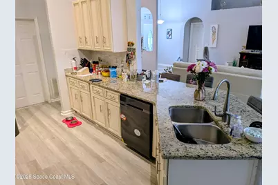 687 Americana Boulevard NW, Palm Bay, FL 32907 - Photo 5