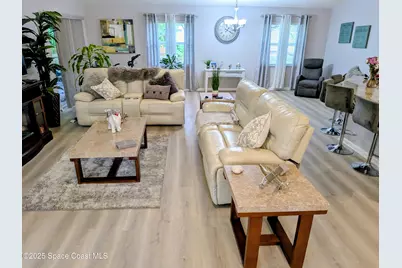 687 Americana Boulevard NW, Palm Bay, FL 32907 - Photo 7