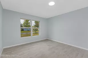 2356 Lakeview Dr, Melbourne, FL 32935 - Photo 11