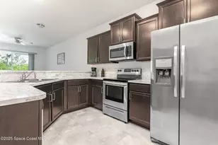 560 Remington Green Dr SE, Palm Bay, FL 32909 - Photo 9