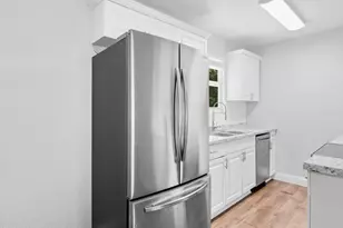 1325 17th Ct SW, Vero Beach, FL 32962 - Photo 13