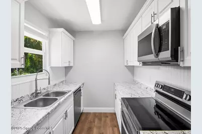 1325 17th Court SW, Vero Beach, FL 32962 - Photo 15