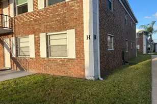 190 E Olmstead Dr, Titusville, FL 32780 - Photo 1