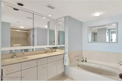 6061 N River Run Drive #6061, Sebastian, FL 32958 - Photo 23